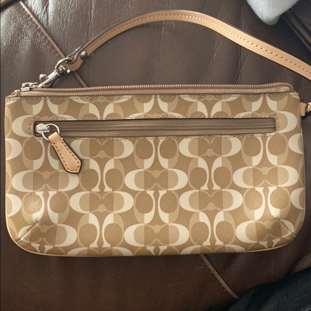 Coach satchel - Picture 3 of 3